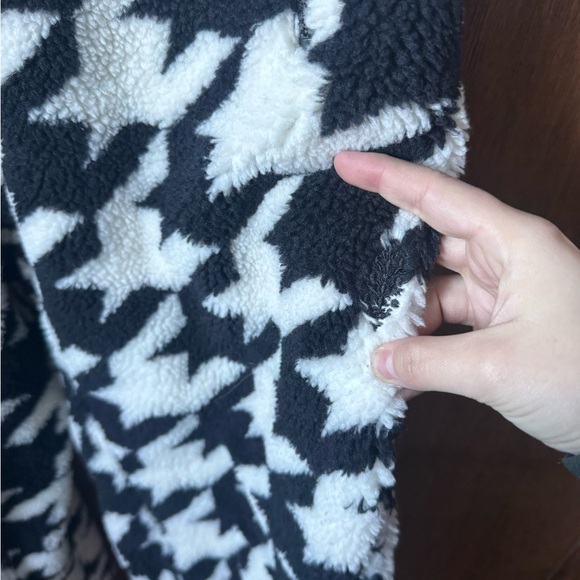 NWOT FP Movement Hit the Slopes Salopette Fleece Overalls Houndstooth Combo - Picture 8 of 11